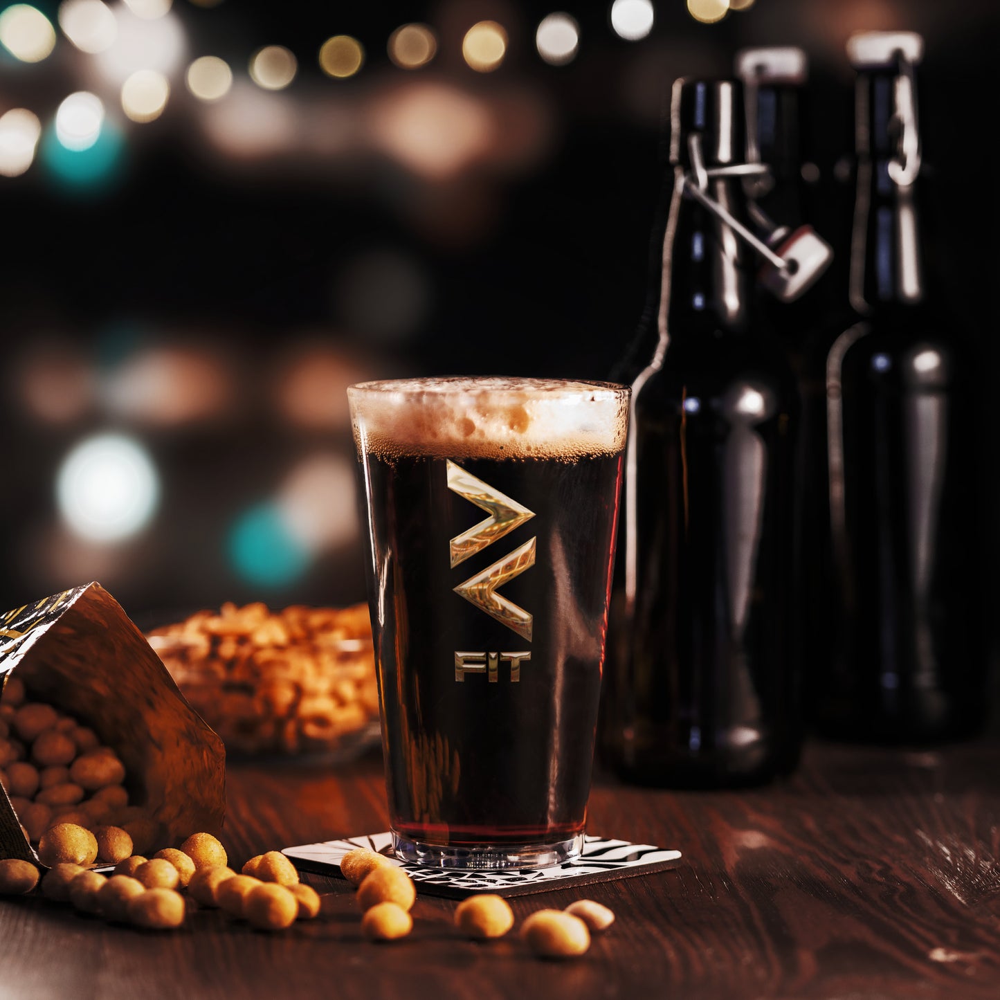 Shaker pint glass
